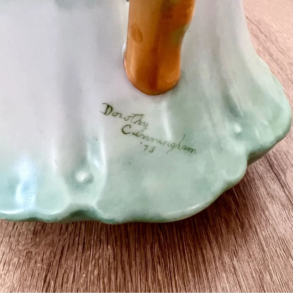8.5” Hand Painted Flower Pitcher Tankard Artist Dorothy Gunningham Signed 1973‎